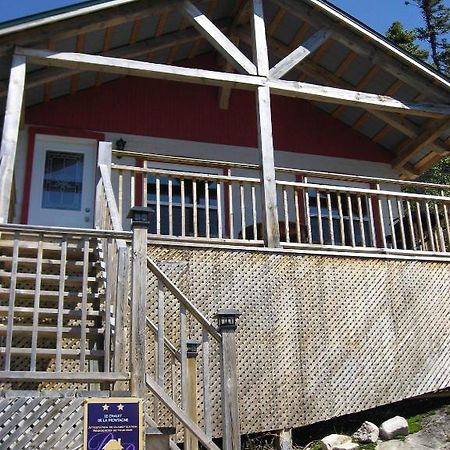 Chalet De La Montagne Villa Tadoussac Exterior photo