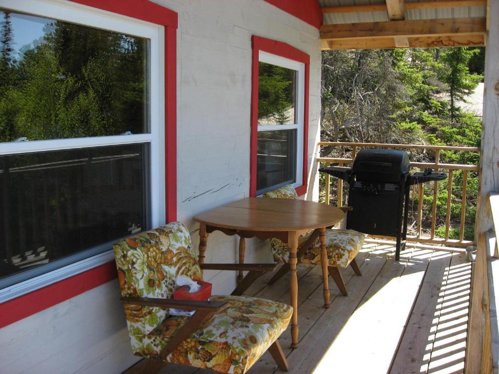 Chalet De La Montagne Villa Tadoussac Exterior photo